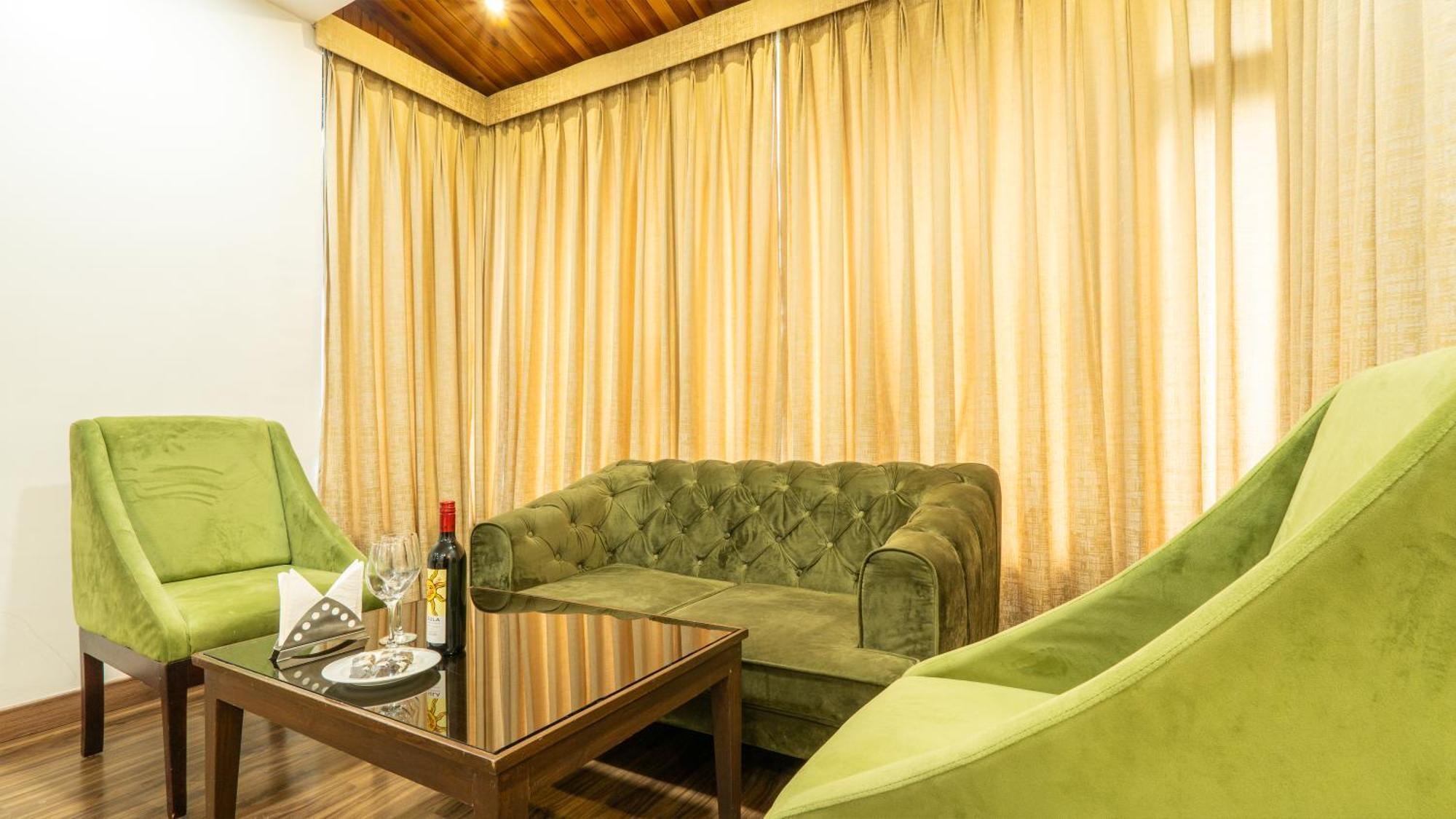 Woodrock Luxury Boutique Hotel Manāli Eksteriør bilde